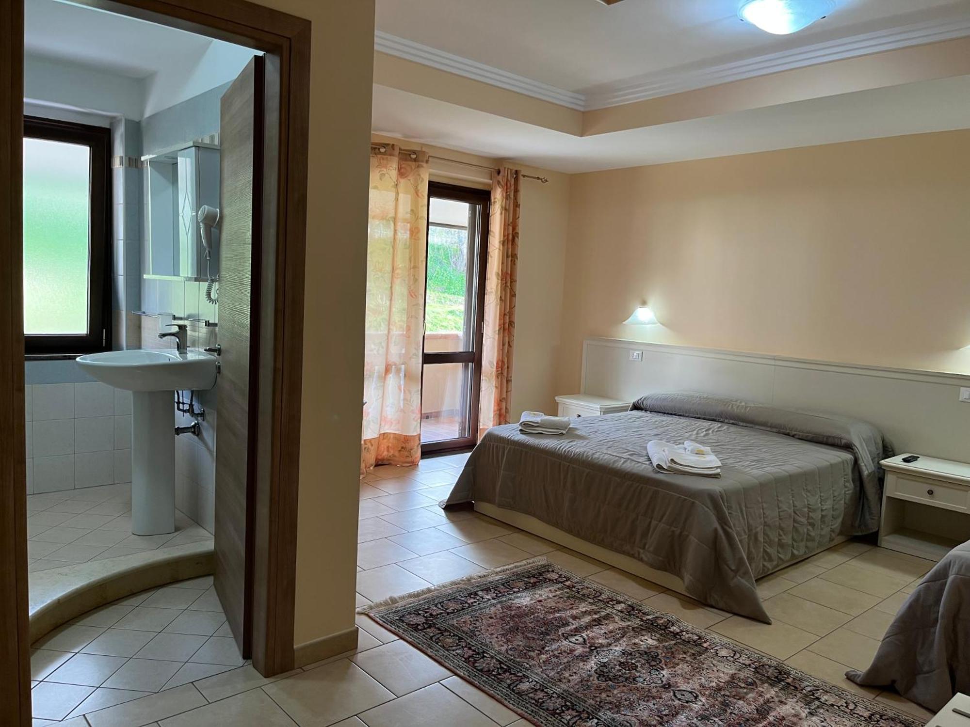 Residenza Domus Aurea Tropea- Vista Mare Hotel Santa Domenica  Bagian luar foto