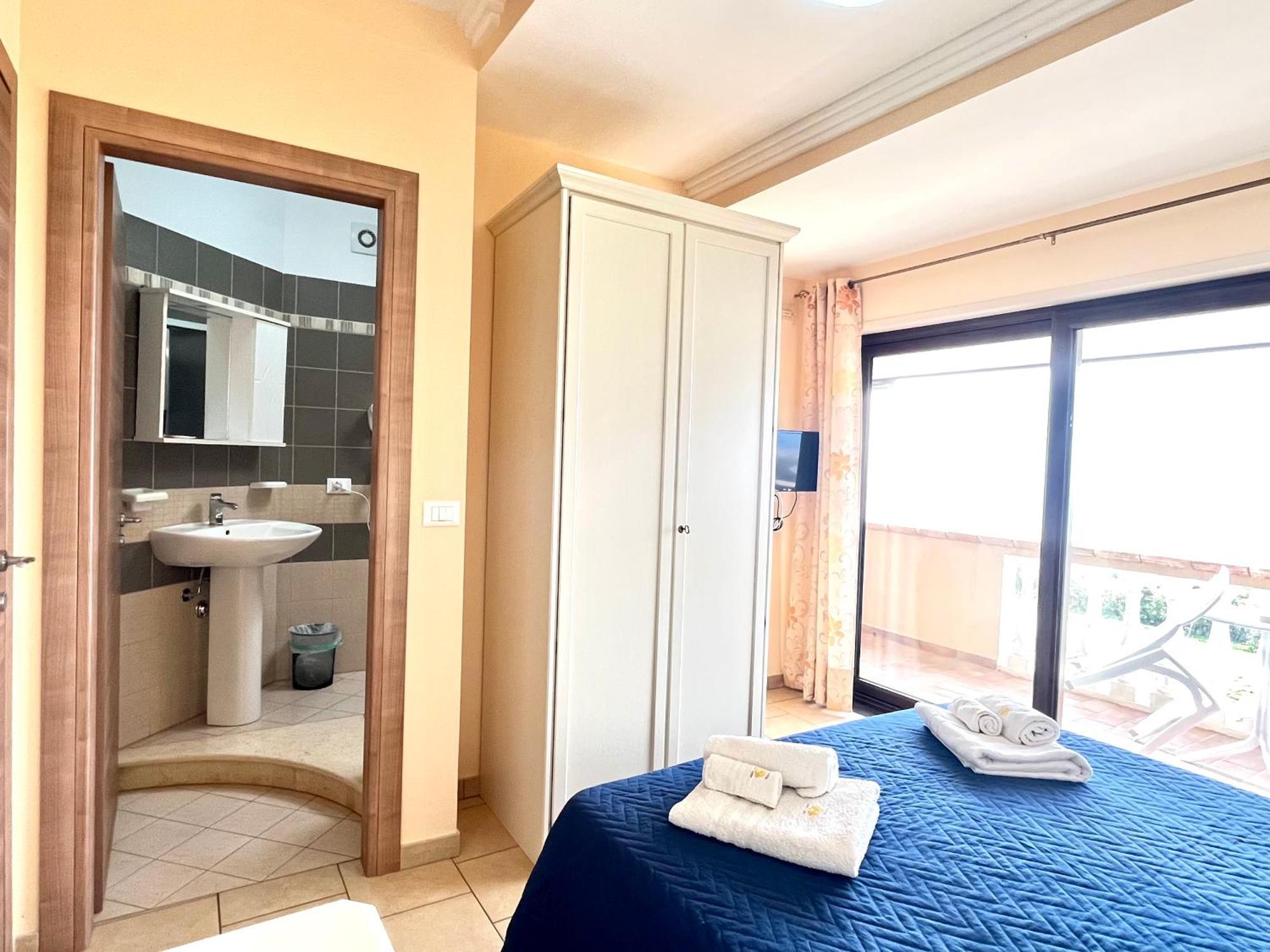 Residenza Domus Aurea Tropea- Vista Mare Hotel Santa Domenica  Bagian luar foto